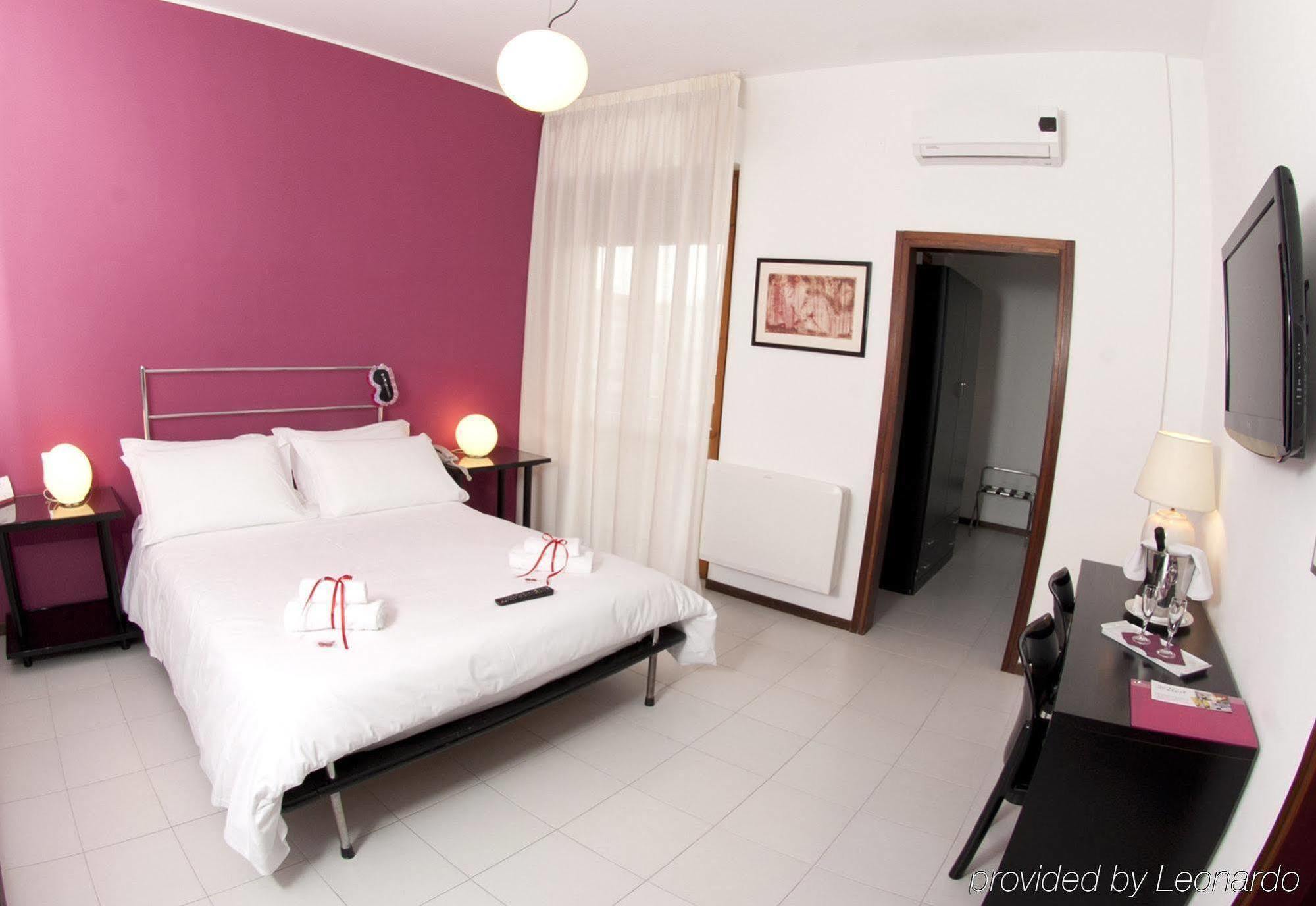 Hotel Zenit Salento Лечче Номер фото